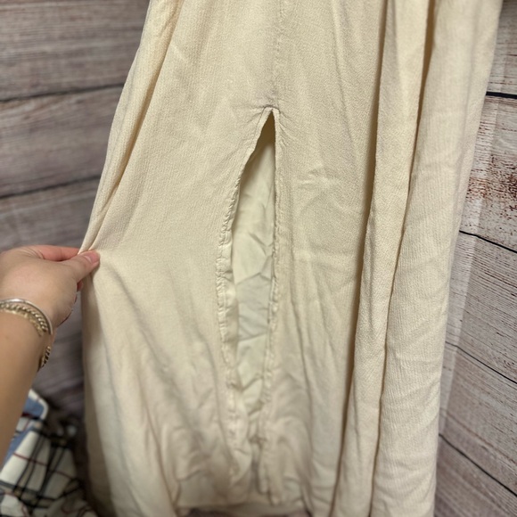 Cream V-Neck Gathered Waist Maxi Dress - Picture 3 of 8